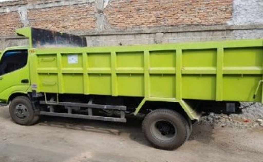 Sewa Dump Truck dan Jual Pasir Putih di Meruya Utara Hubungi 08118168989