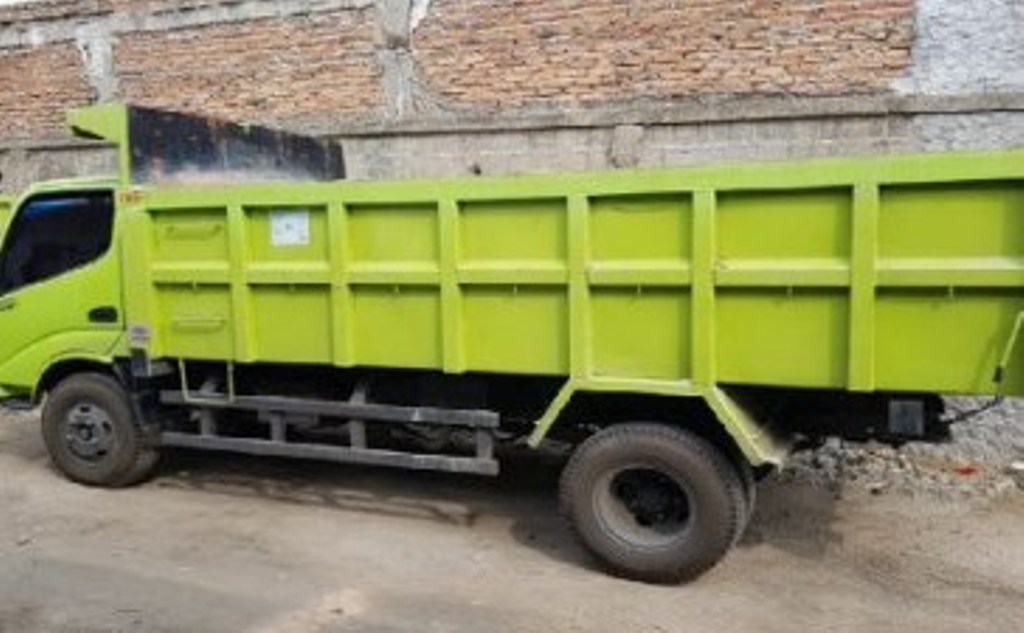 Sewa Dump Truck dan Jual Pasir Putih di Pondok Aren Hubungi 08118168989