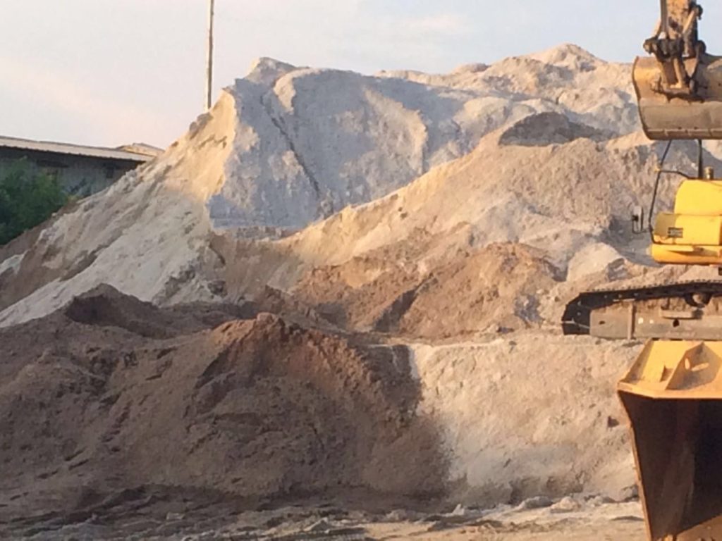 Jual Pasir Putih Bangka dan Batu Split di Jakarta