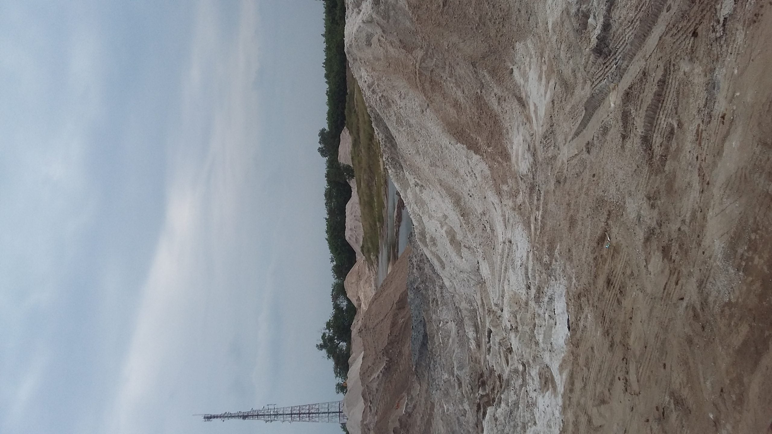 Jual Pasir Putih Bangka dan Lampung dengan truk di Jakarta