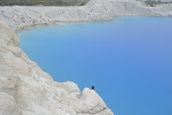 Jual Pasir Putih Bangka Belitung Dengan ARmada truck COlt DIesel Di Cengkareng Secara Online