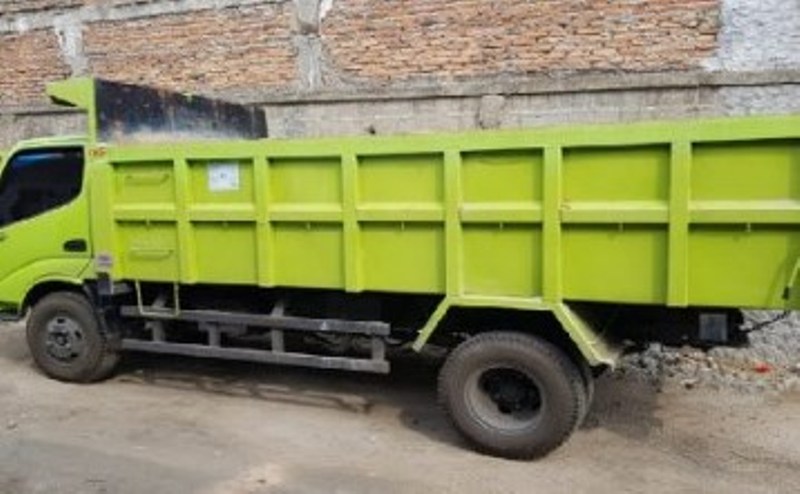 Sewa Dump Truck dan Jual Pasir Putih di Utan Kayu Selatan Hubungi 08118168989