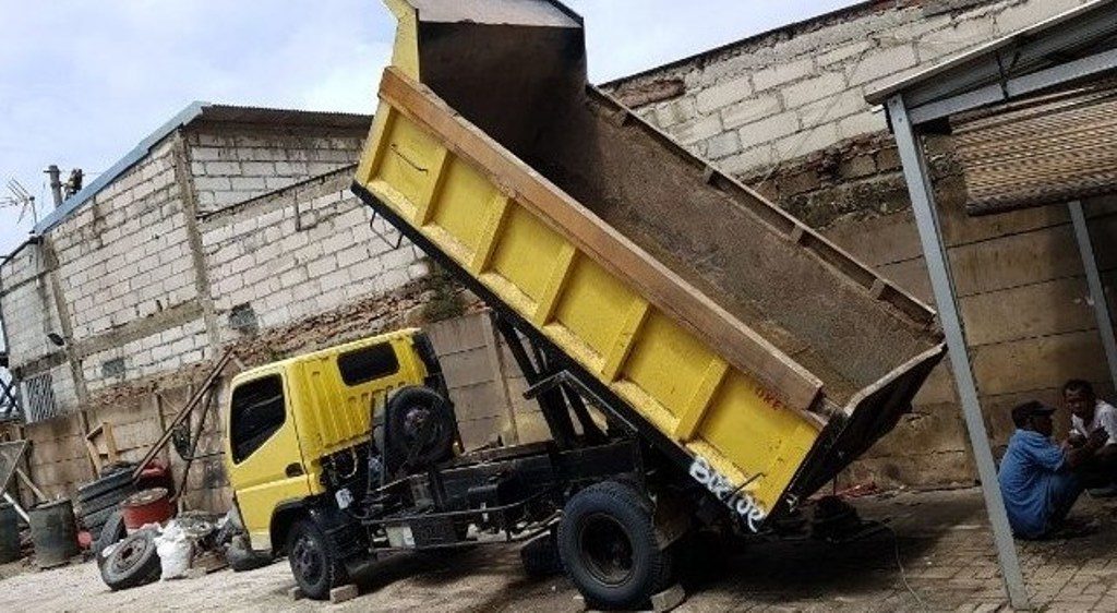 Sewa Dump Truck dan Jual Pasir Putih di Pinang Tangerang Hubungi 08118168989