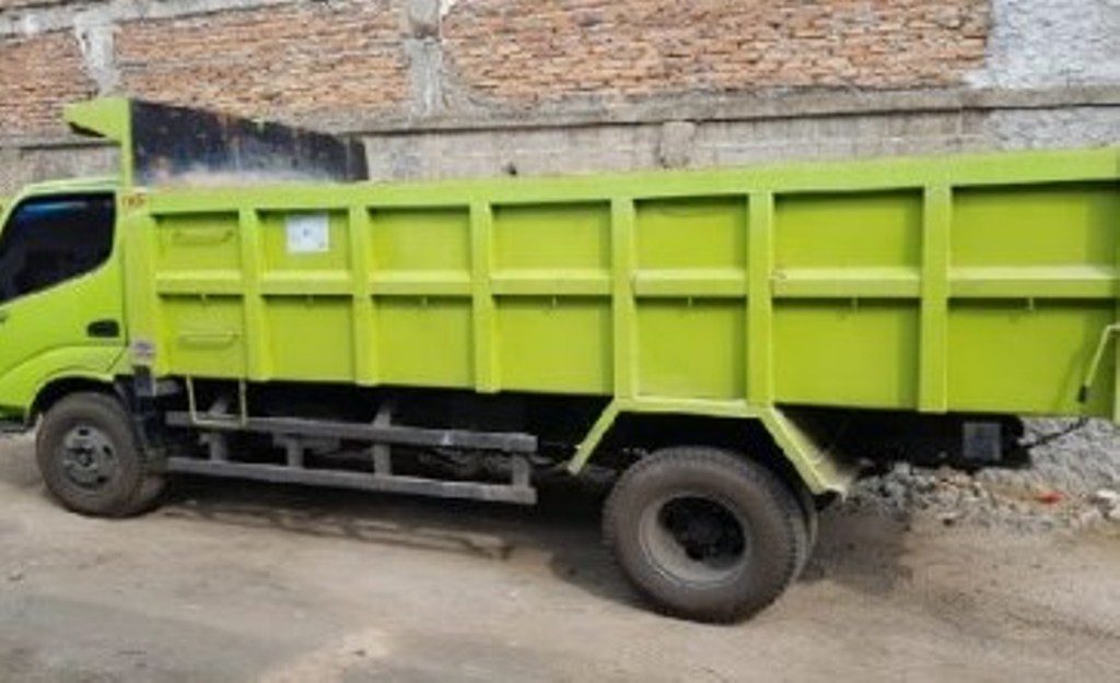 Sewa Dump Truck dan Jual Pasir Putih di Neglasari Tangerang Hubungi 08118168989