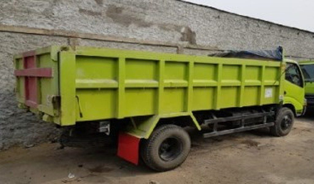 Sewa Dump Truck dan Jual Pasir Putih di Lemahabang Hubungi 08118168989