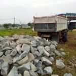 Distributor Batu Belah dan Batu Split di Cimanggis, Hubungi 08118168989.